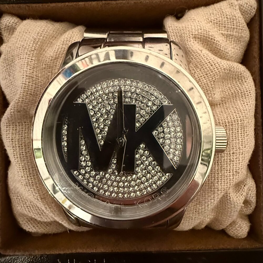 Michael Kors Silver Crystal RUNWAY Watch MK5544